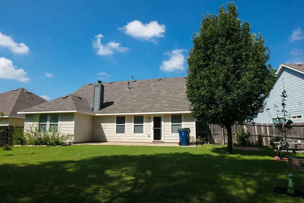 809 Robbin Circle Mckinney TX 75072