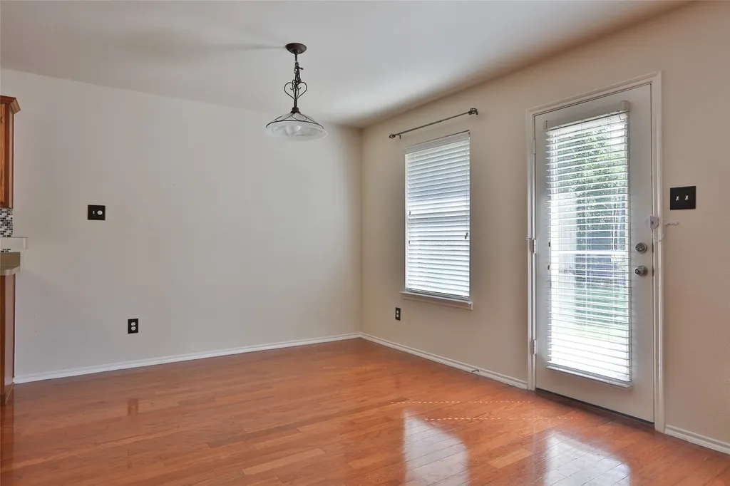 809 Robbin Circle Mckinney TX 75072
