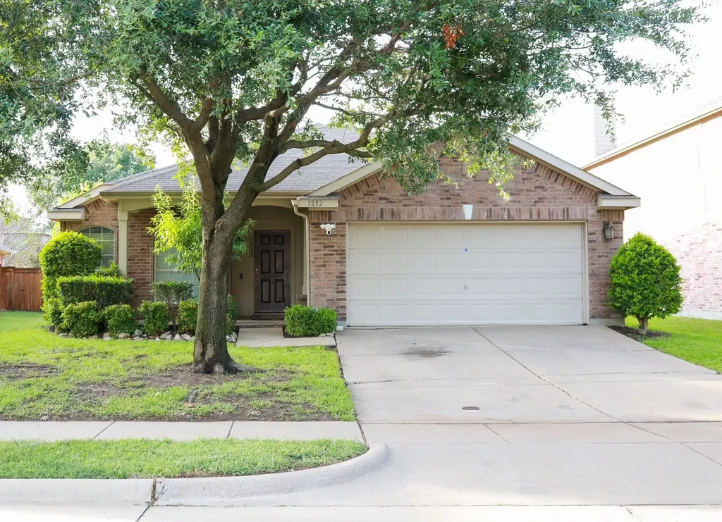 3252 Torio Grand Prairie TX 75054