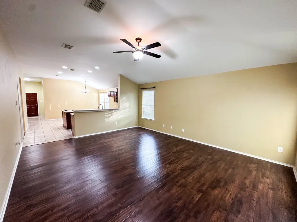 3252 Torio Grand Prairie TX 75054