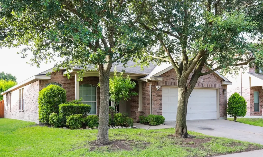3252 Torio Grand Prairie TX 75054