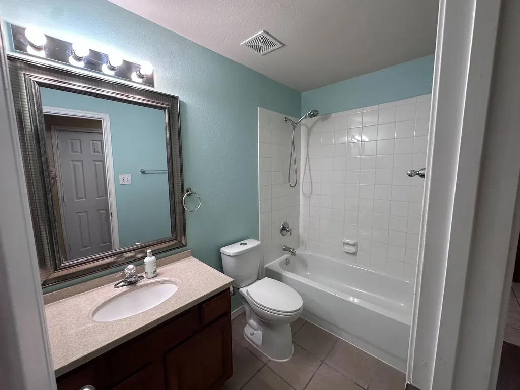 3252 Torio Grand Prairie TX 75054