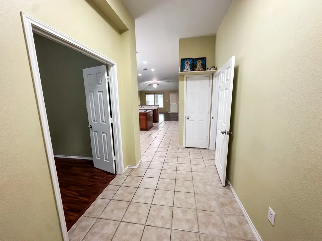 3252 Torio Grand Prairie TX 75054