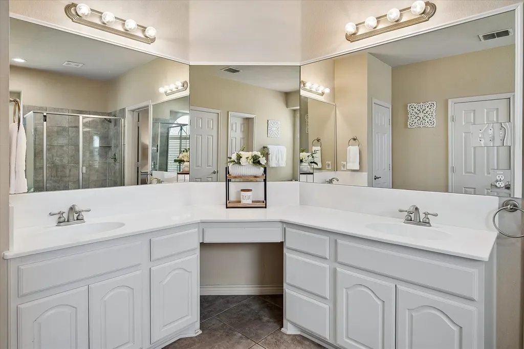 13881 Port Edwards Frisco TX 75033