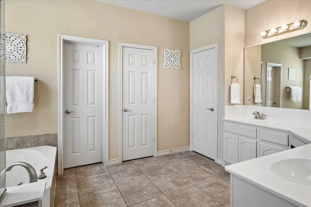 13881 Port Edwards Frisco TX 75033