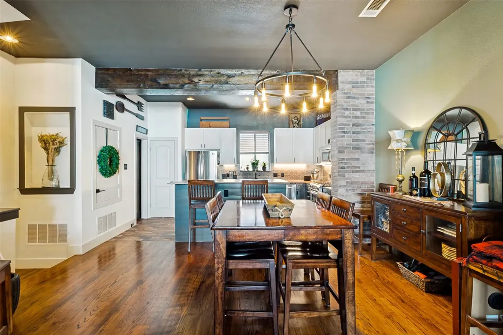 4211 Rawlins Street Dallas TX 75219