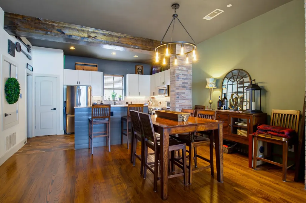 4211 Rawlins Street Dallas TX 75219