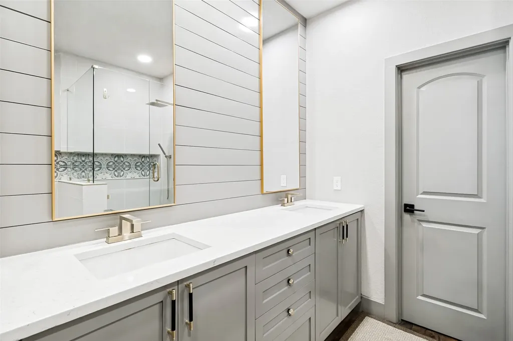 4211 Rawlins Street Dallas TX 75219