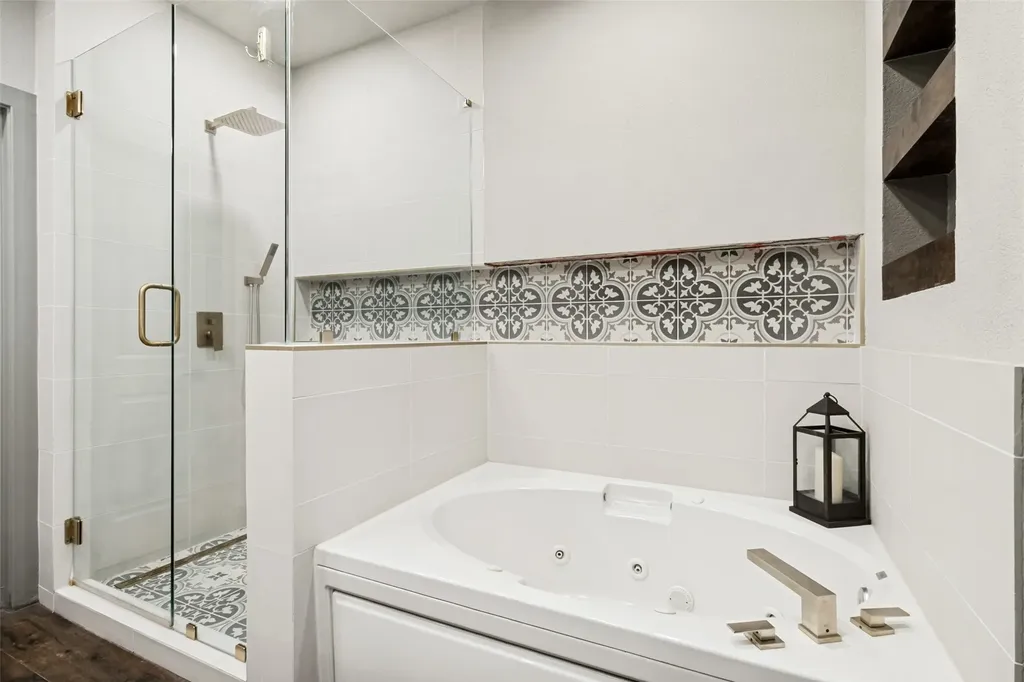 4211 Rawlins Street Dallas TX 75219
