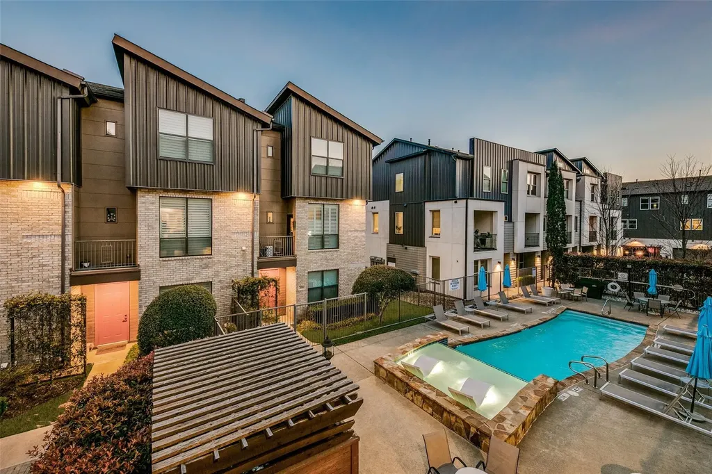 4211 Rawlins Street Dallas TX 75219