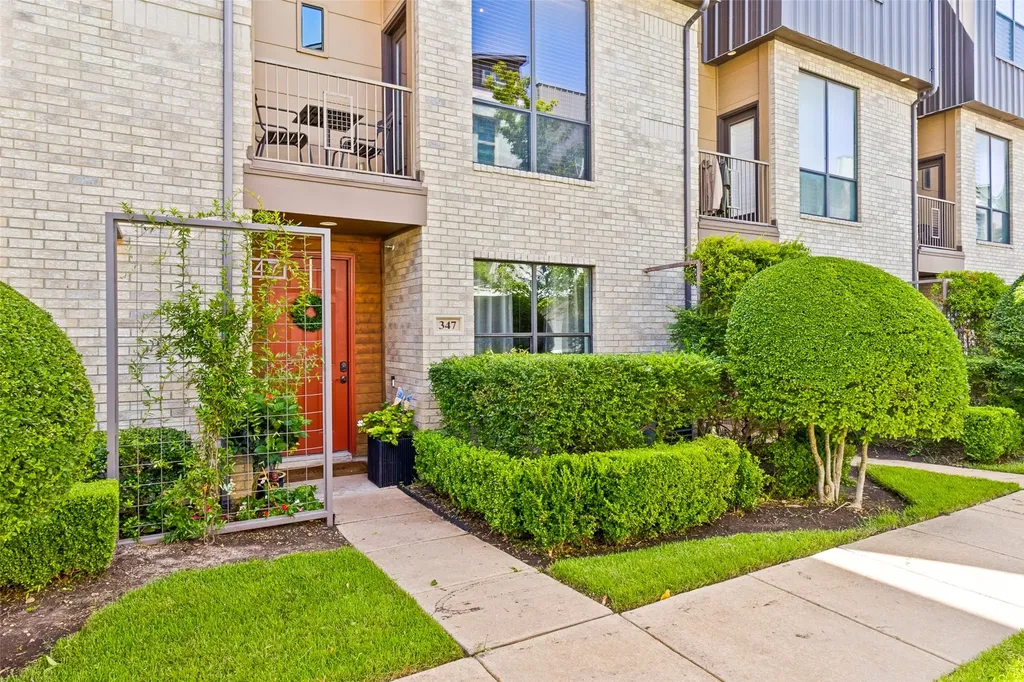 4211 Rawlins Street Dallas TX 75219
