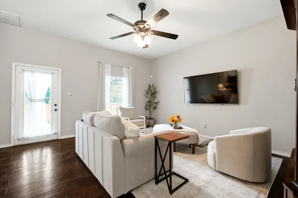 1708 Fm 1002 S Big Sandy TX 75755