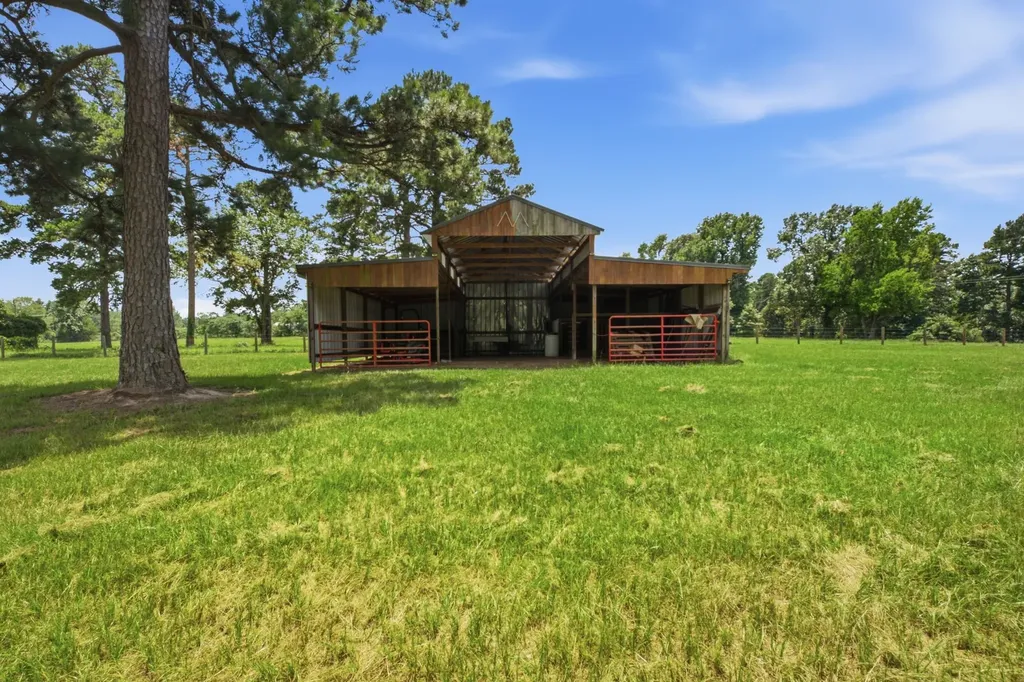 1708 Fm 1002 S Big Sandy TX 75755
