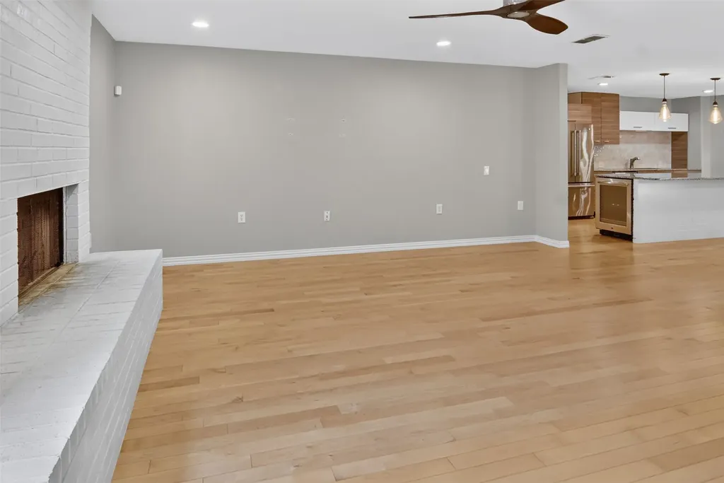 5963 River Bend Drive Benbrook TX 76132