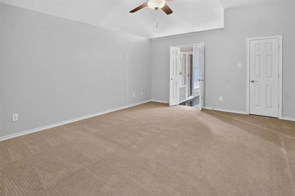 5963 River Bend Drive Benbrook TX 76132