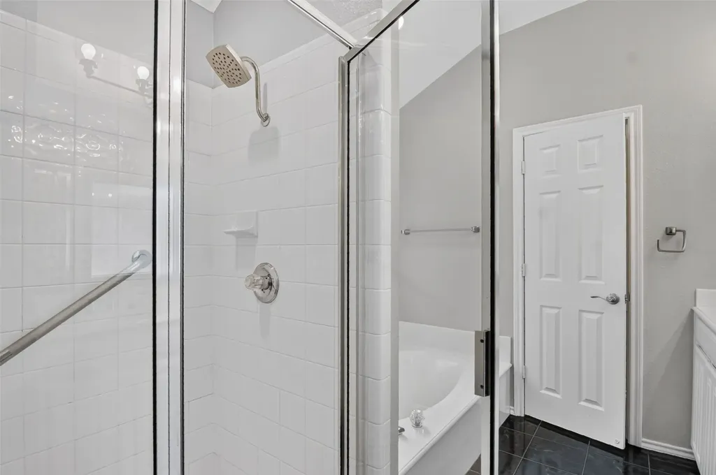 5963 River Bend Drive Benbrook TX 76132