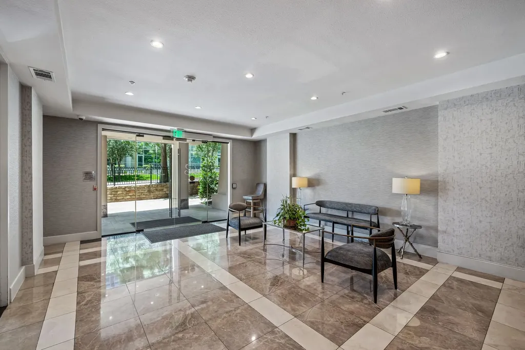 3225 Turtle Creek Boulevard Dallas TX 75219
