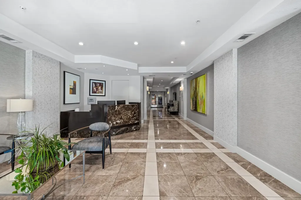 3225 Turtle Creek Boulevard Dallas TX 75219