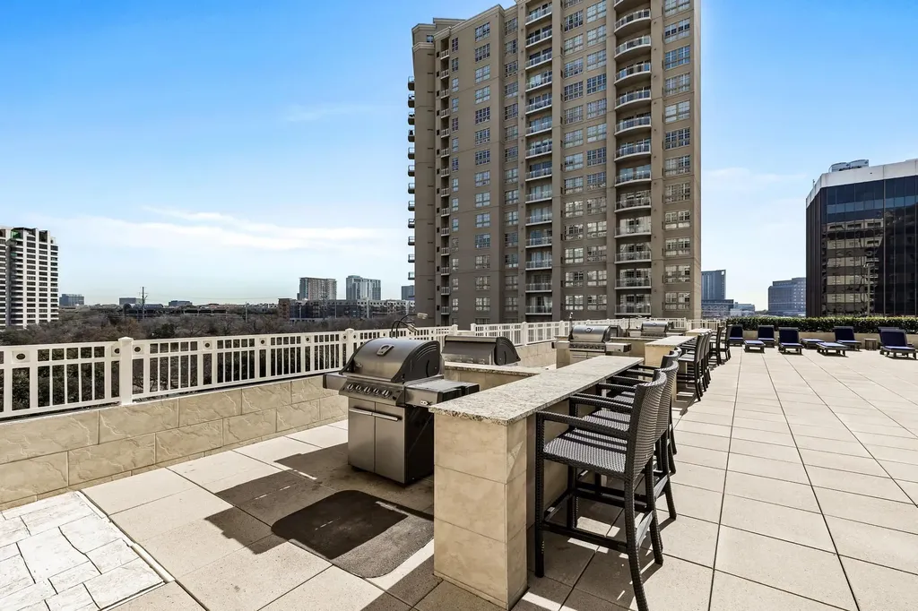 3225 Turtle Creek Boulevard Dallas TX 75219