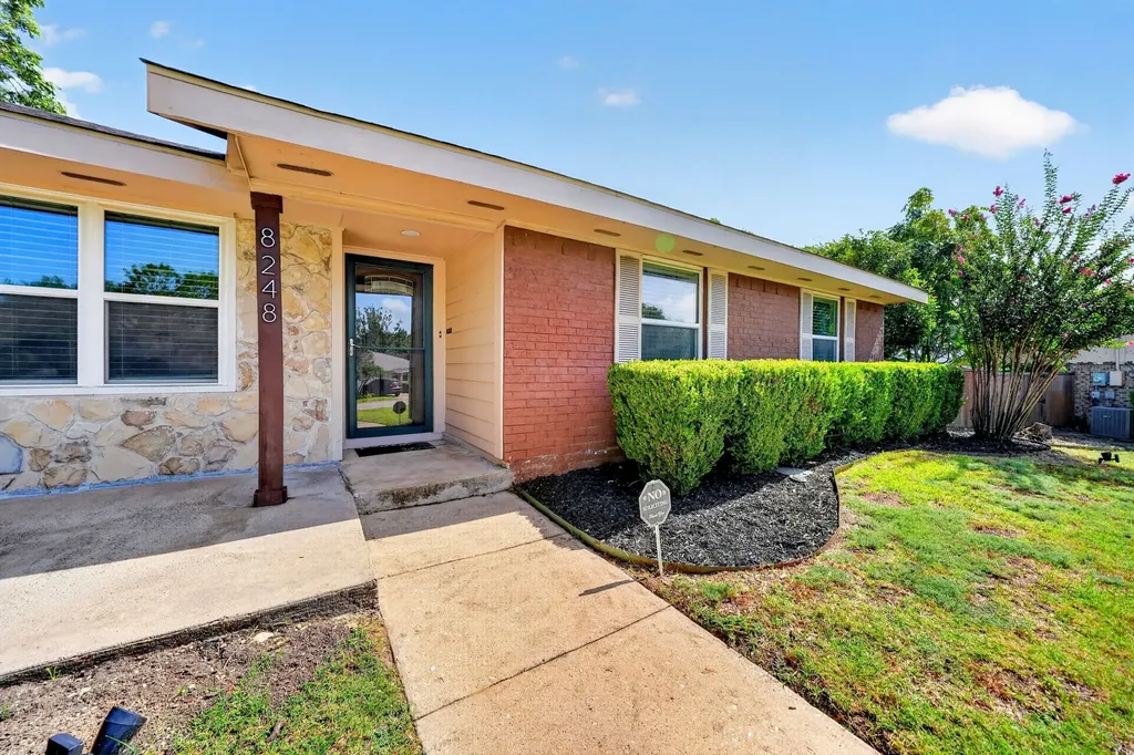 8248 Whitewing Drive Frisco TX 75034