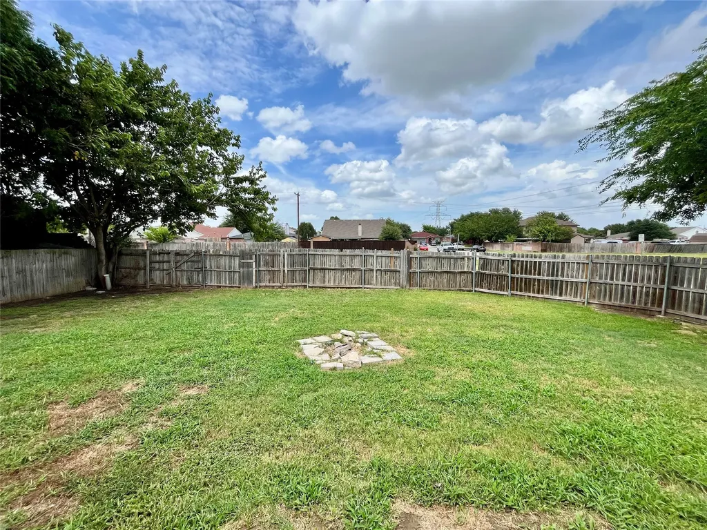 1621 Antelope Run Arlington TX 76002
