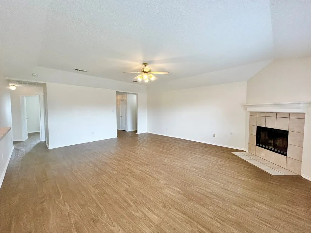 1621 Antelope Run Arlington TX 76002