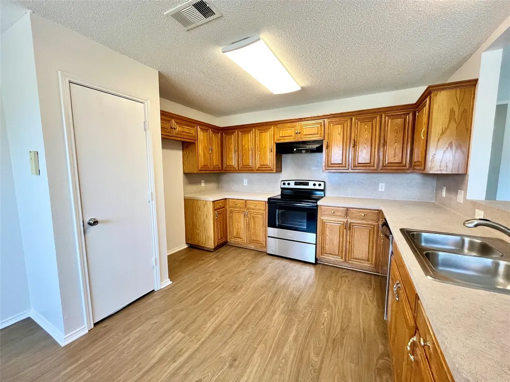 1621 Antelope Run Arlington TX 76002