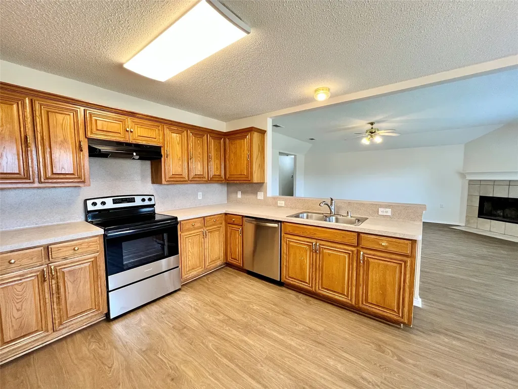 1621 Antelope Run Arlington TX 76002