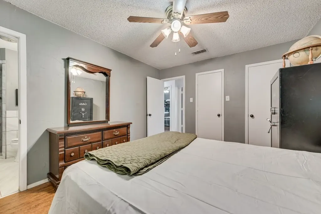 802 N Spears Street Alvarado TX 76009