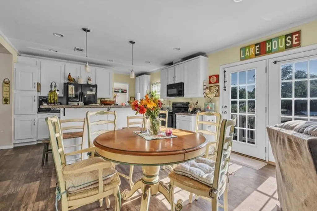 3810 Silver Creek Court Granbury TX 76048