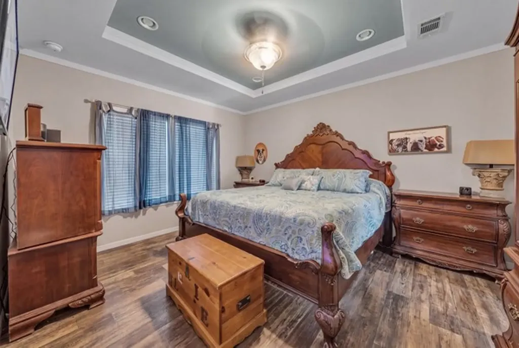 3810 Silver Creek Court Granbury TX 76048