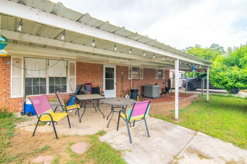 1909 4th Street Brownwood TX 76801