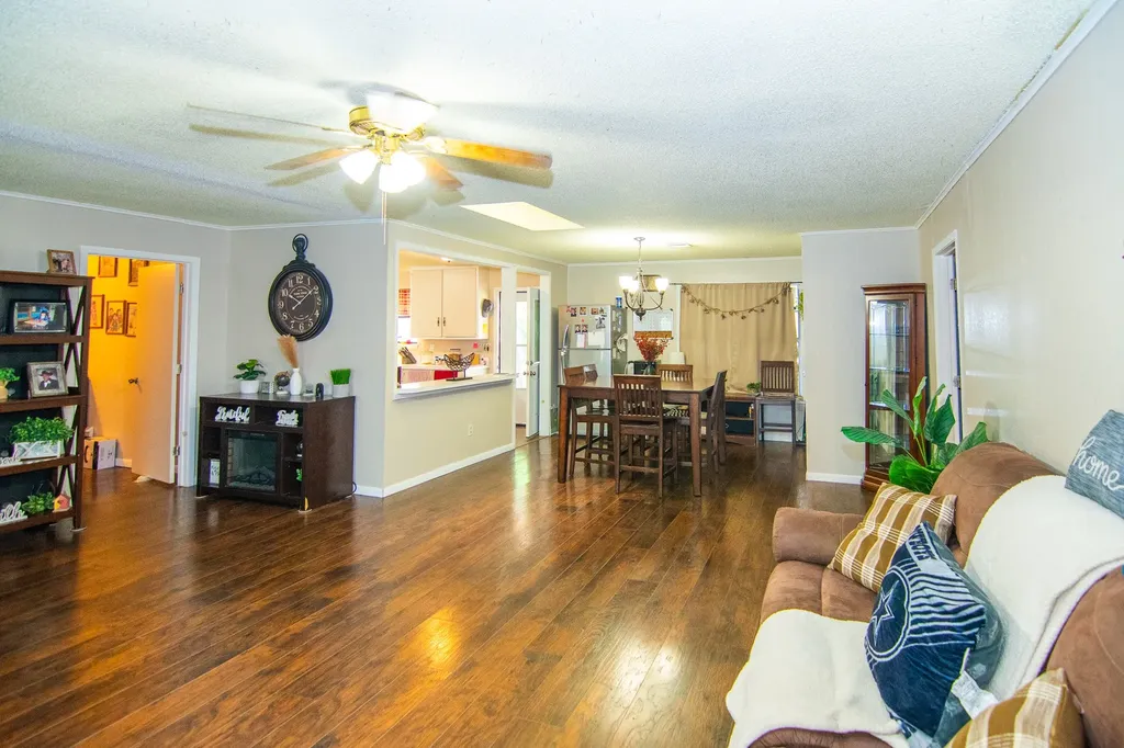 1909 4th Street Brownwood TX 76801