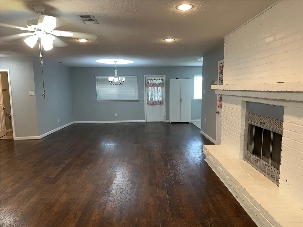 2713 Westview Drive Mesquite TX 75150
