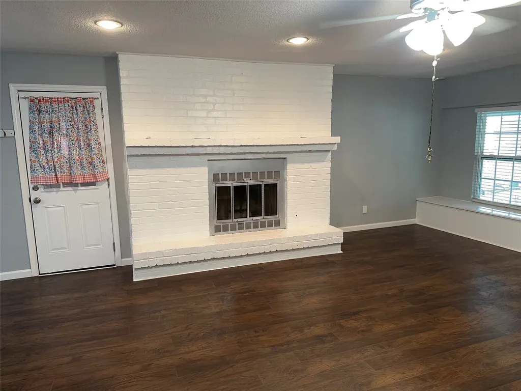 2713 Westview Drive Mesquite TX 75150