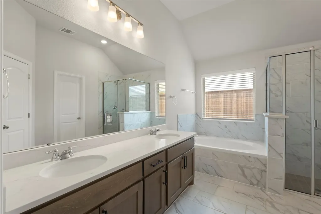 1072 Tara Court Haslet TX 76052