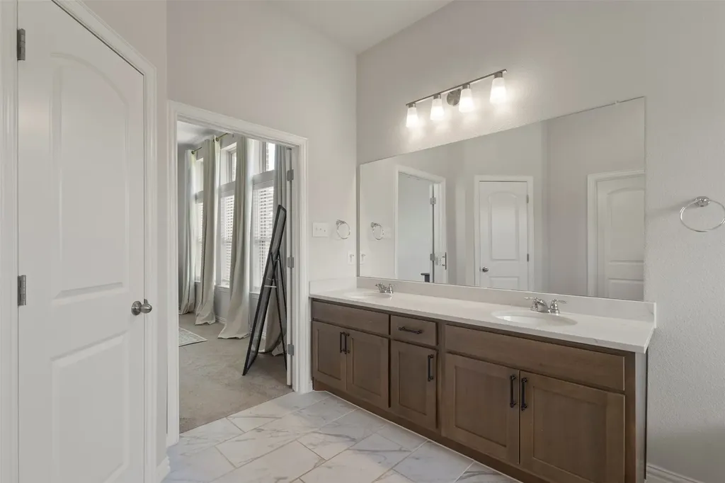 1072 Tara Court Haslet TX 76052