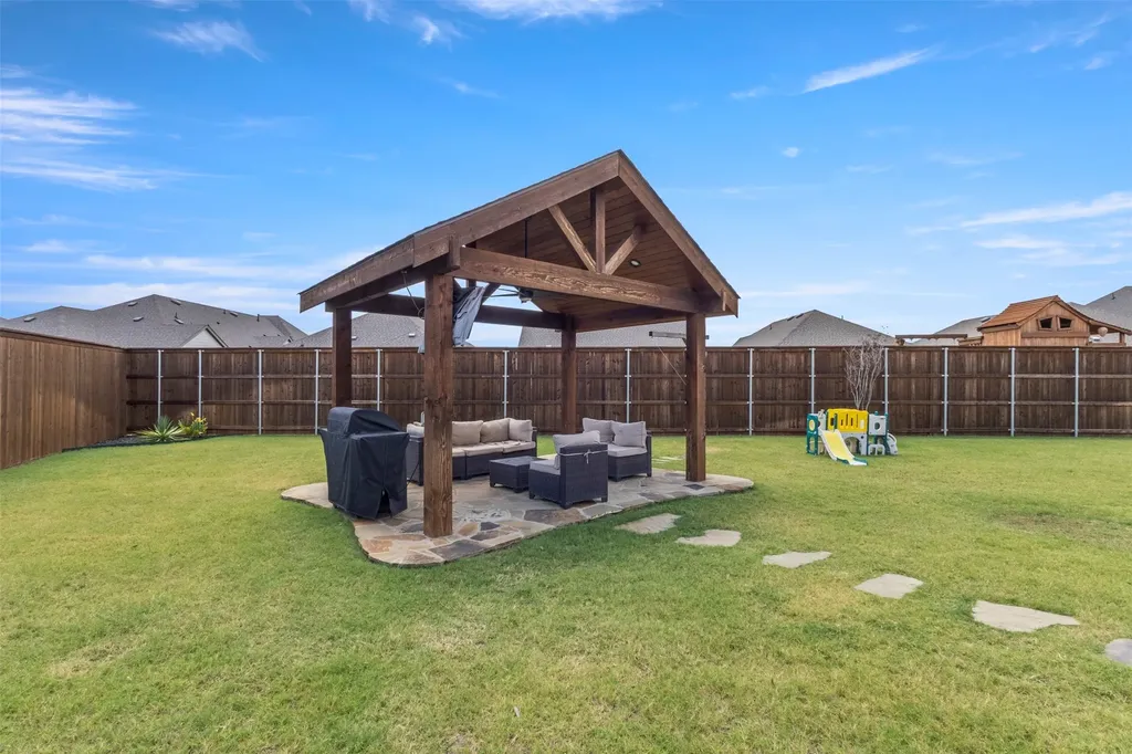 1072 Tara Court Haslet TX 76052