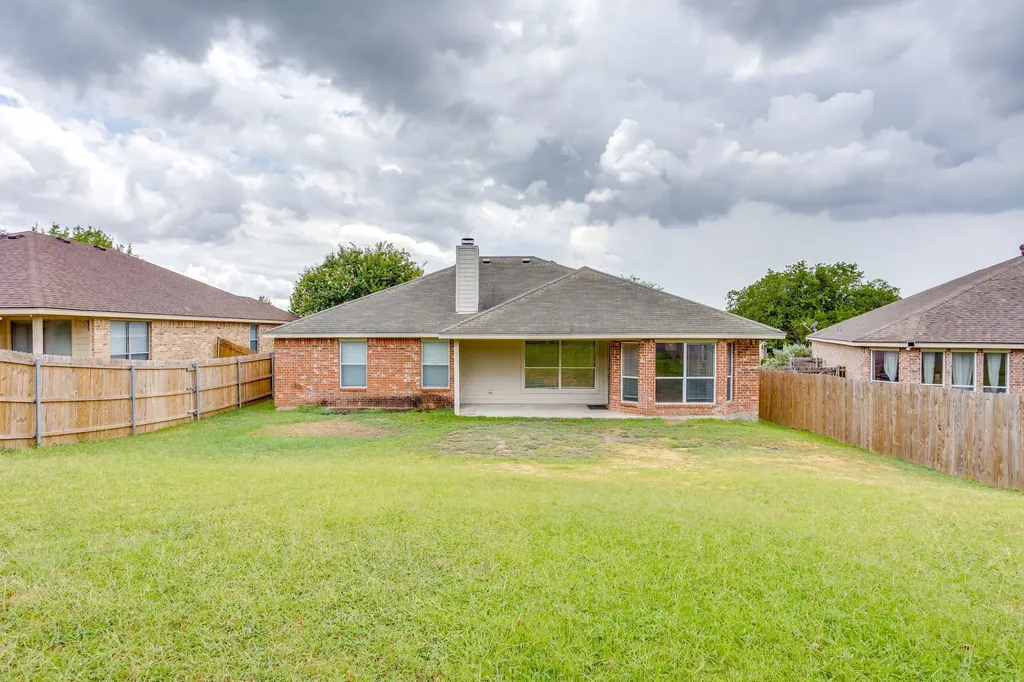 213 Carriage Drive Willow Park TX 76087