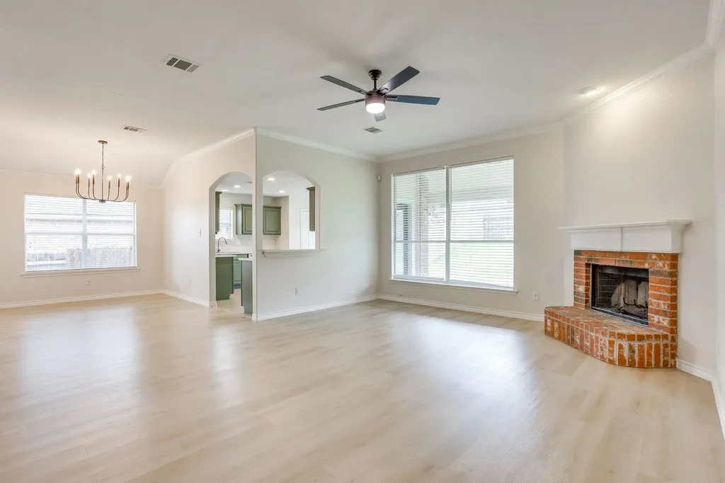 213 Carriage Drive Willow Park TX 76087