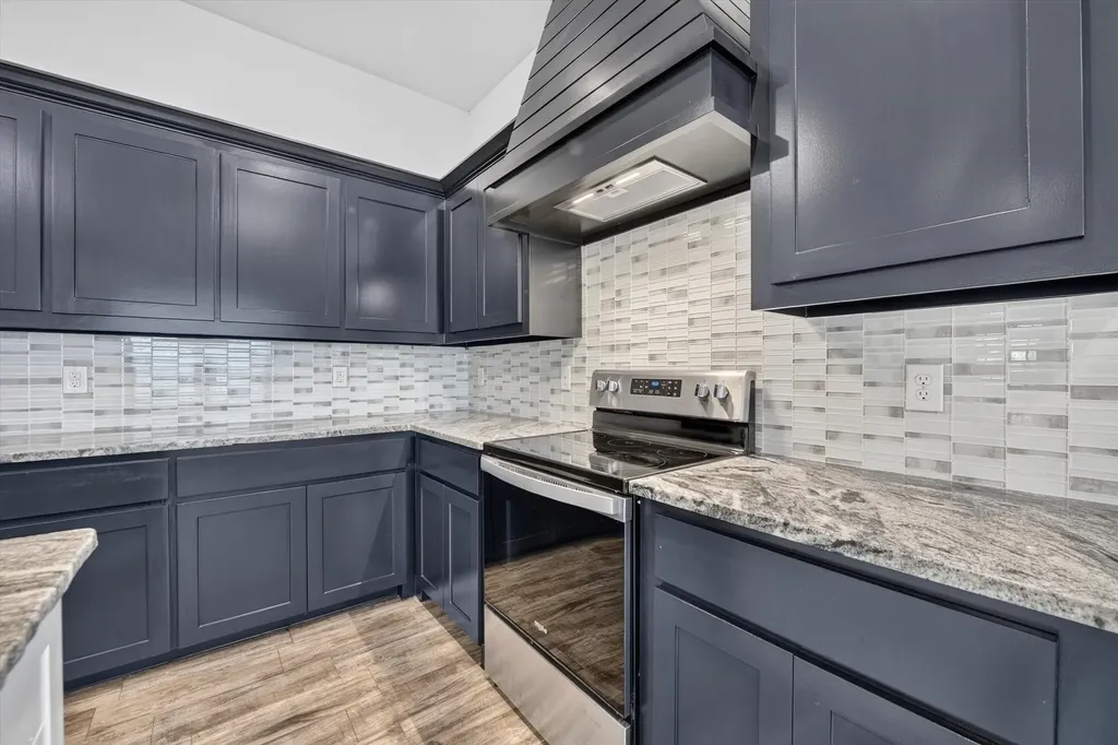 106 Clover Circle Weatherford TX 76086