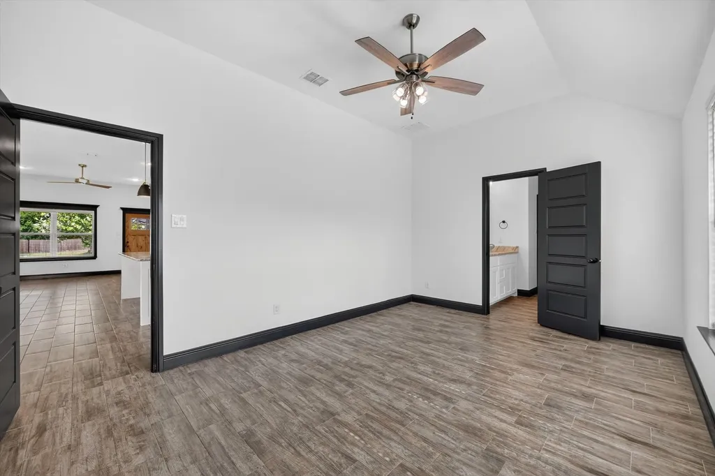 106 Clover Circle Weatherford TX 76086