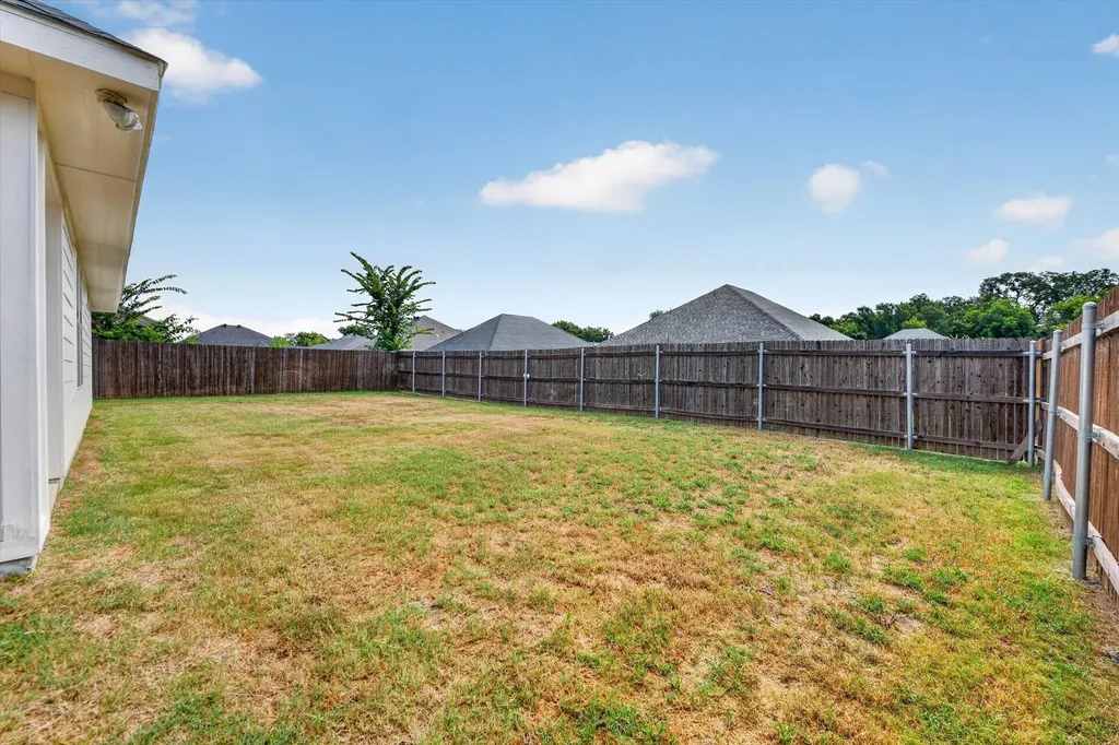 106 Clover Circle Weatherford TX 76086