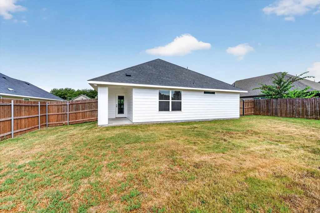 106 Clover Circle Weatherford TX 76086