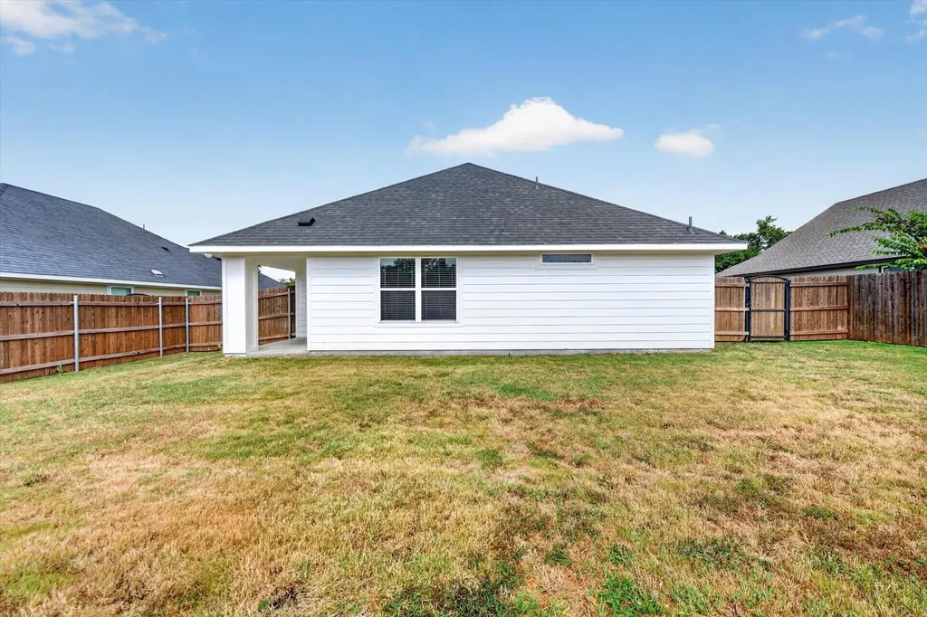 106 Clover Circle Weatherford TX 76086