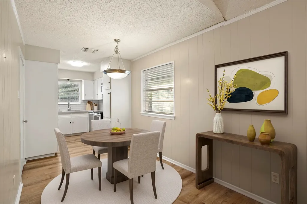 305 NE Todd Street Burleson TX 76028