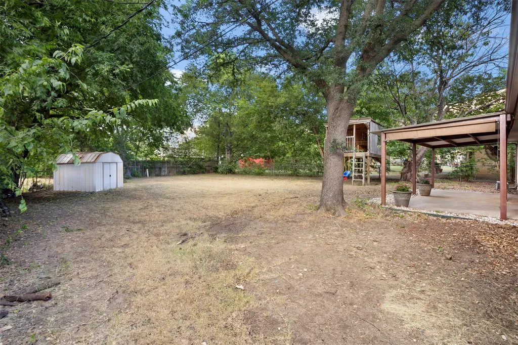 305 NE Todd Street Burleson TX 76028