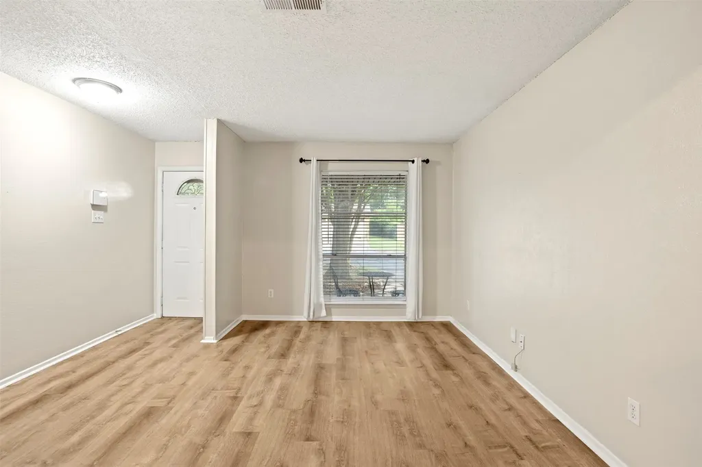 305 NE Todd Street Burleson TX 76028