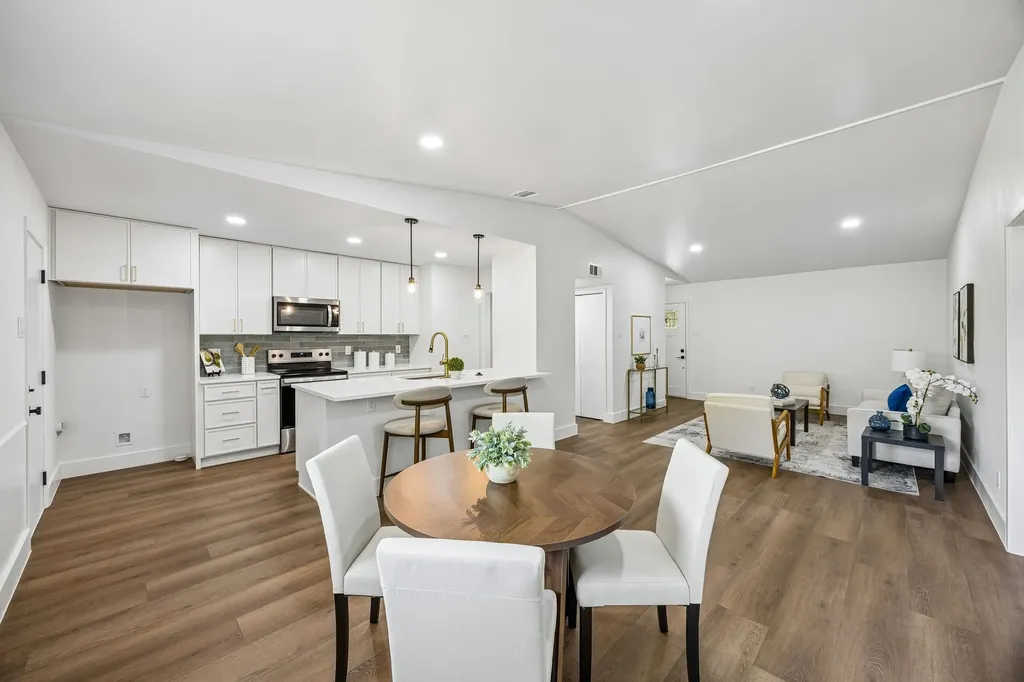 4639 Baystone Drive Dallas TX 75211