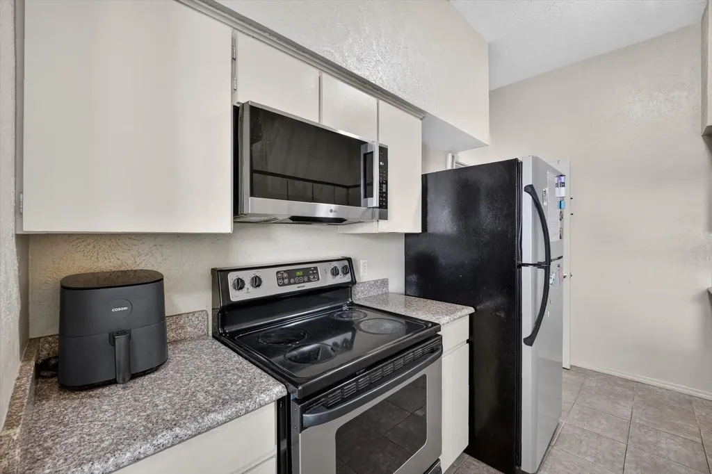 10437 High Hollows Drive Dallas TX 75230